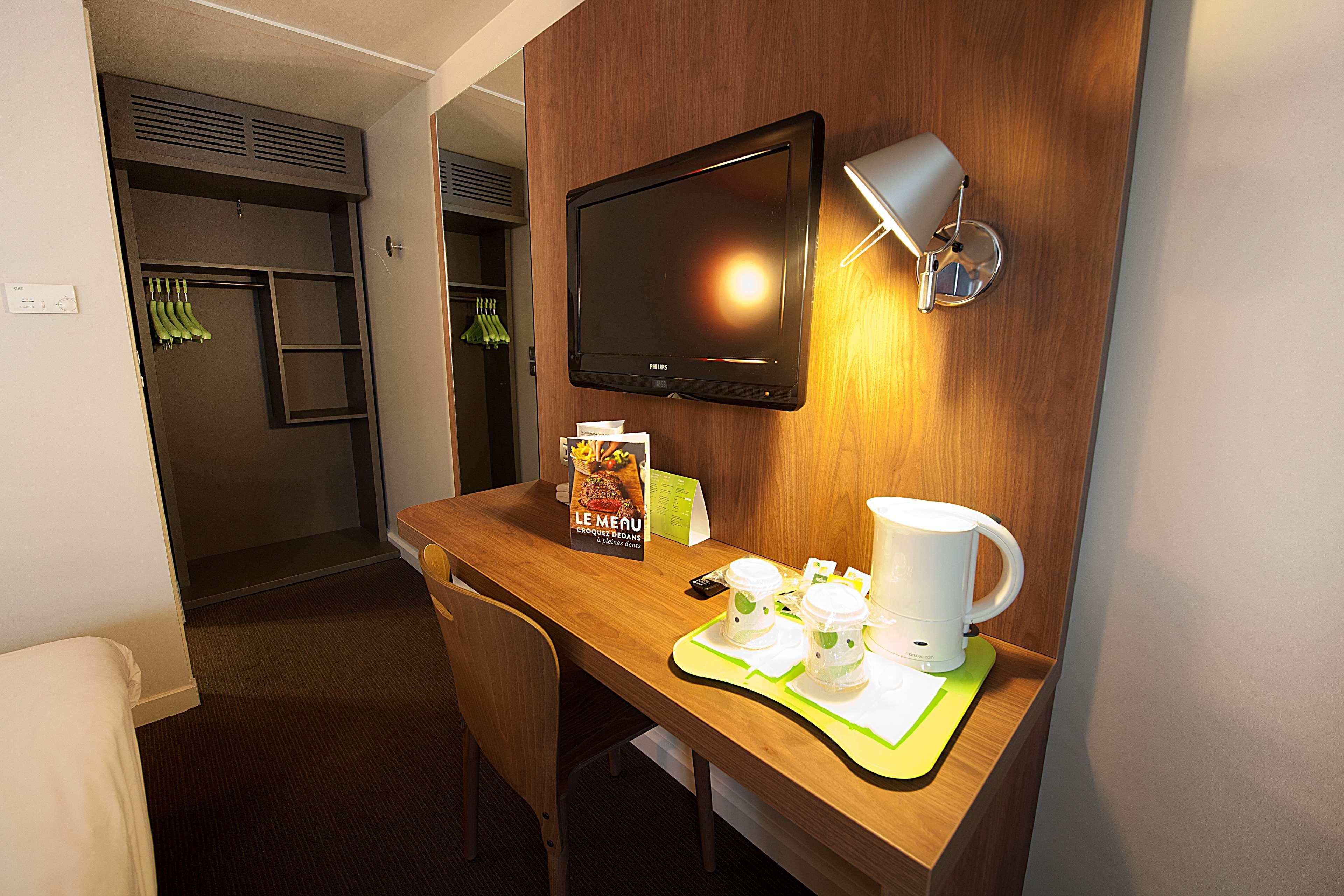 Campanile Clermont-Ferrand ~ Aubiere Hotel Exterior photo