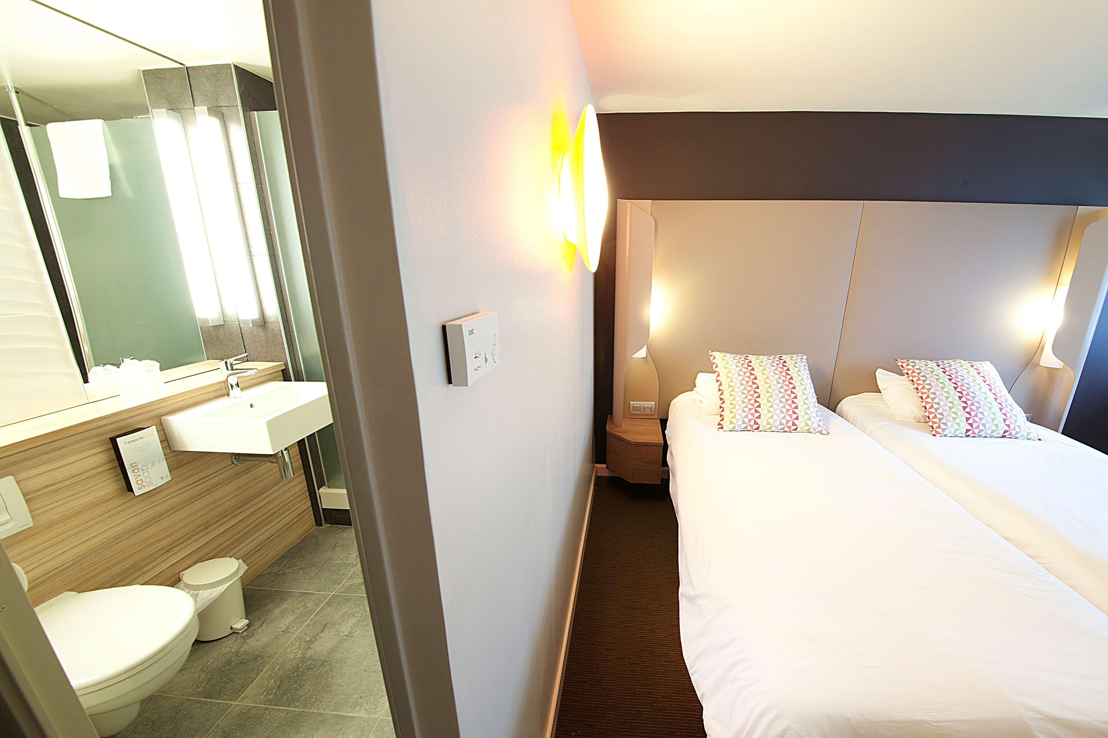 Campanile Clermont-Ferrand ~ Aubiere Hotel Exterior photo