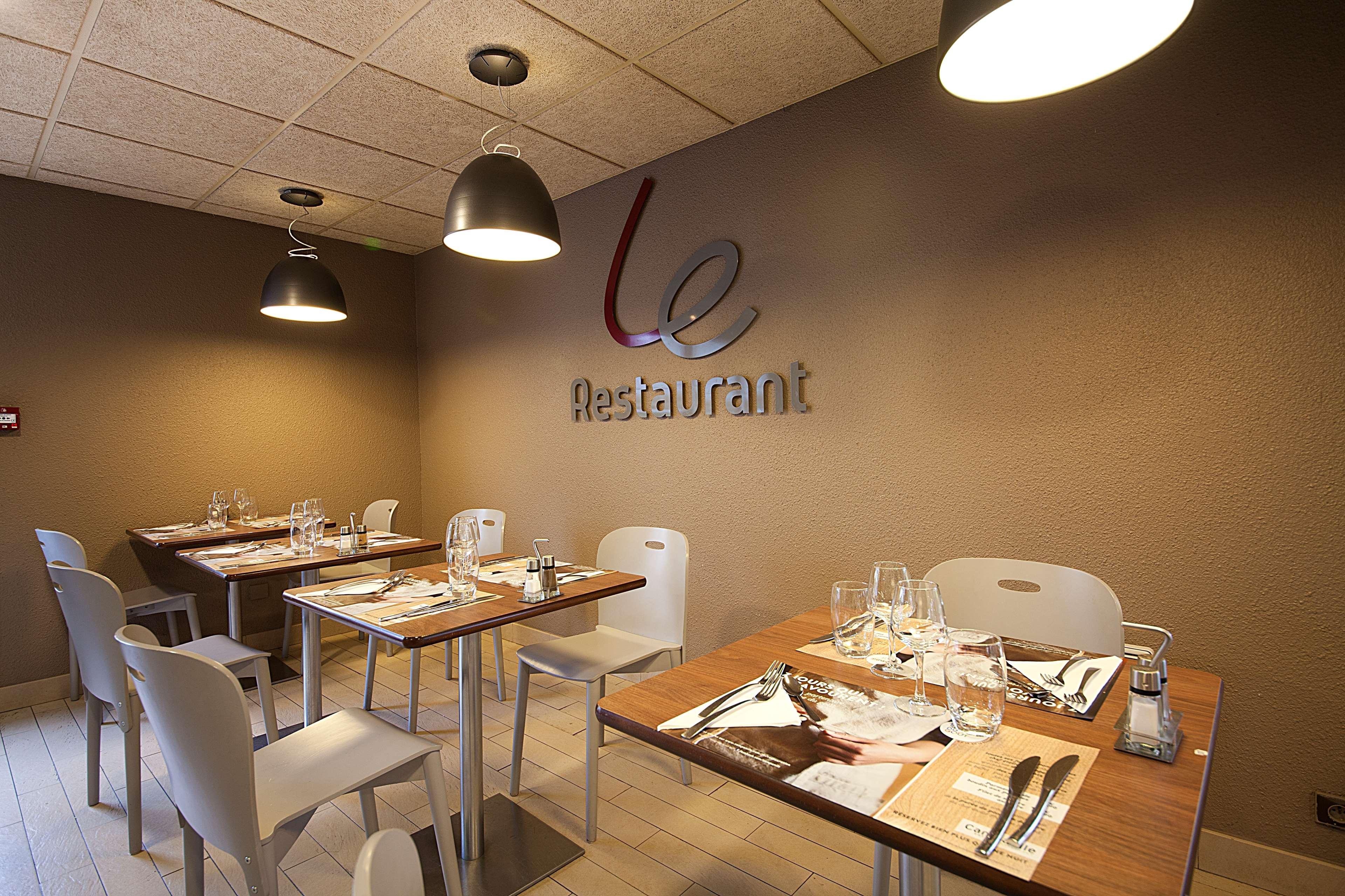 Campanile Clermont-Ferrand ~ Aubiere Hotel Exterior photo